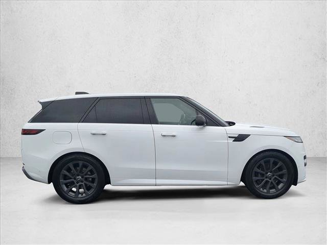Used 2024 Land Rover Range Rover Sport Dynamic SE image 4
