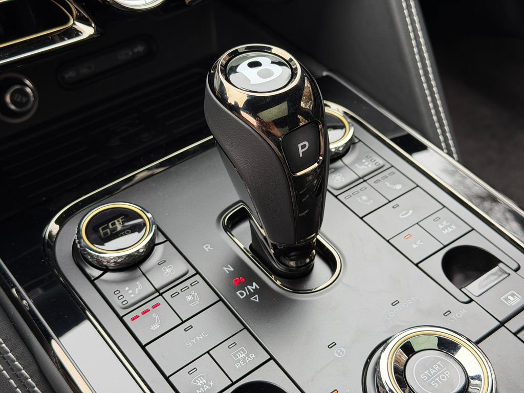 New 2026 Bentley Flying Spur Plug-In Hybrid image 28