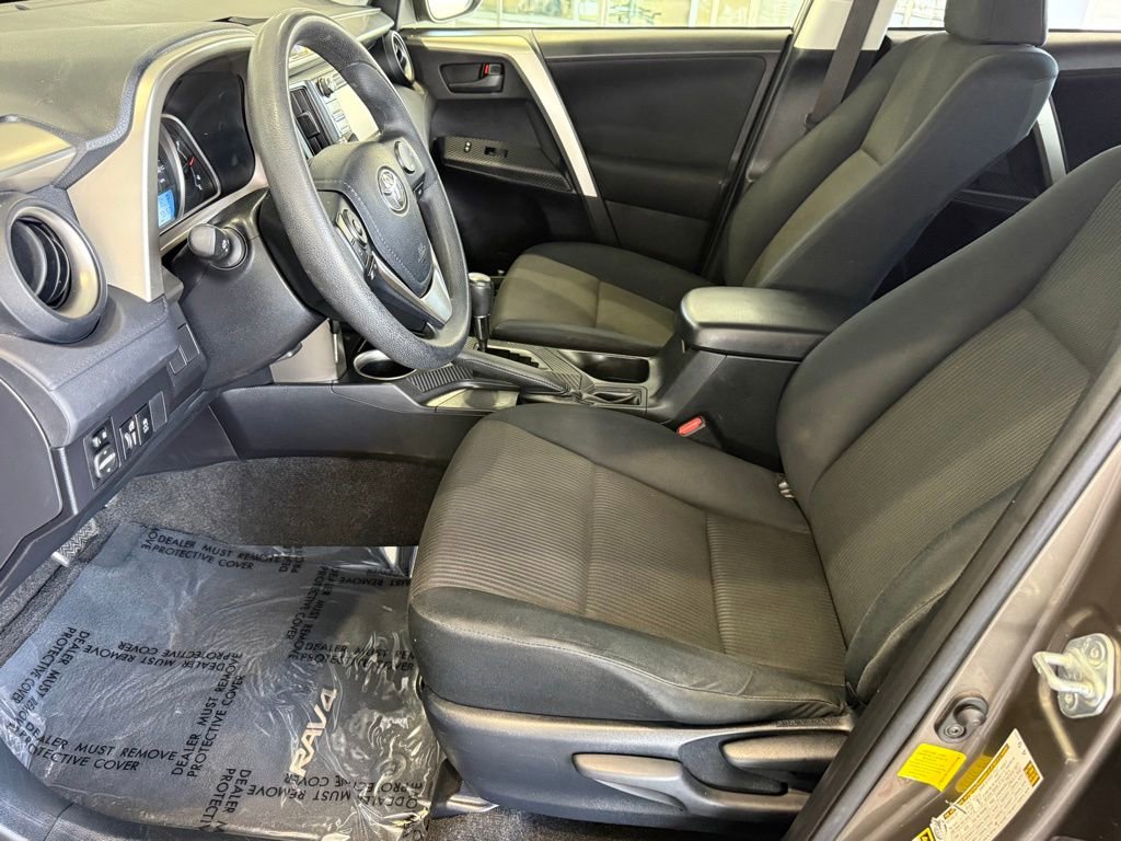 Used 2014 Toyota RAV4 LE image 20
