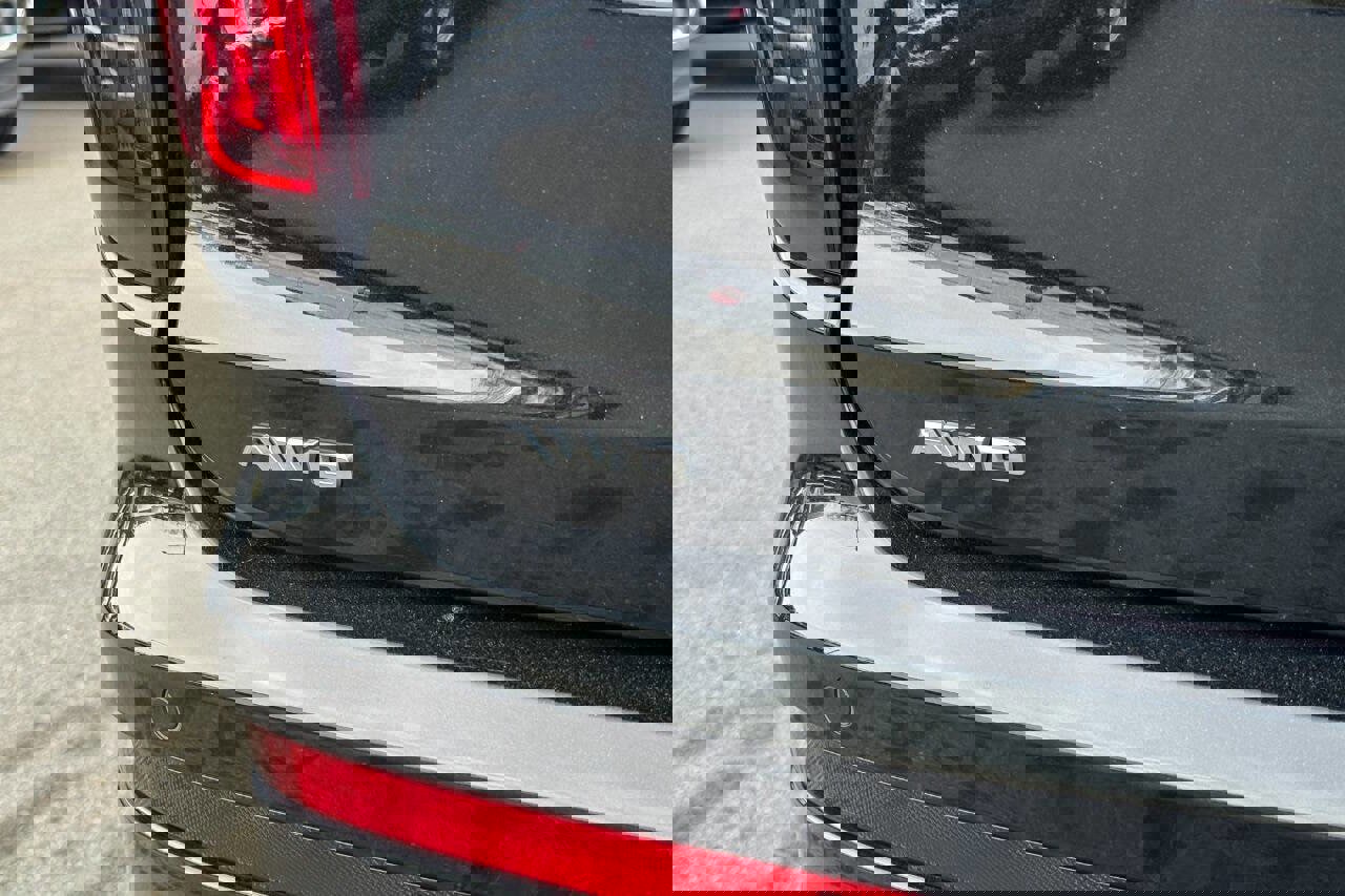 Used 2020 Cadillac XT6 Premium Luxury image 40