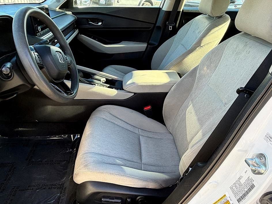 Used 2023 Honda Accord EX image 19
