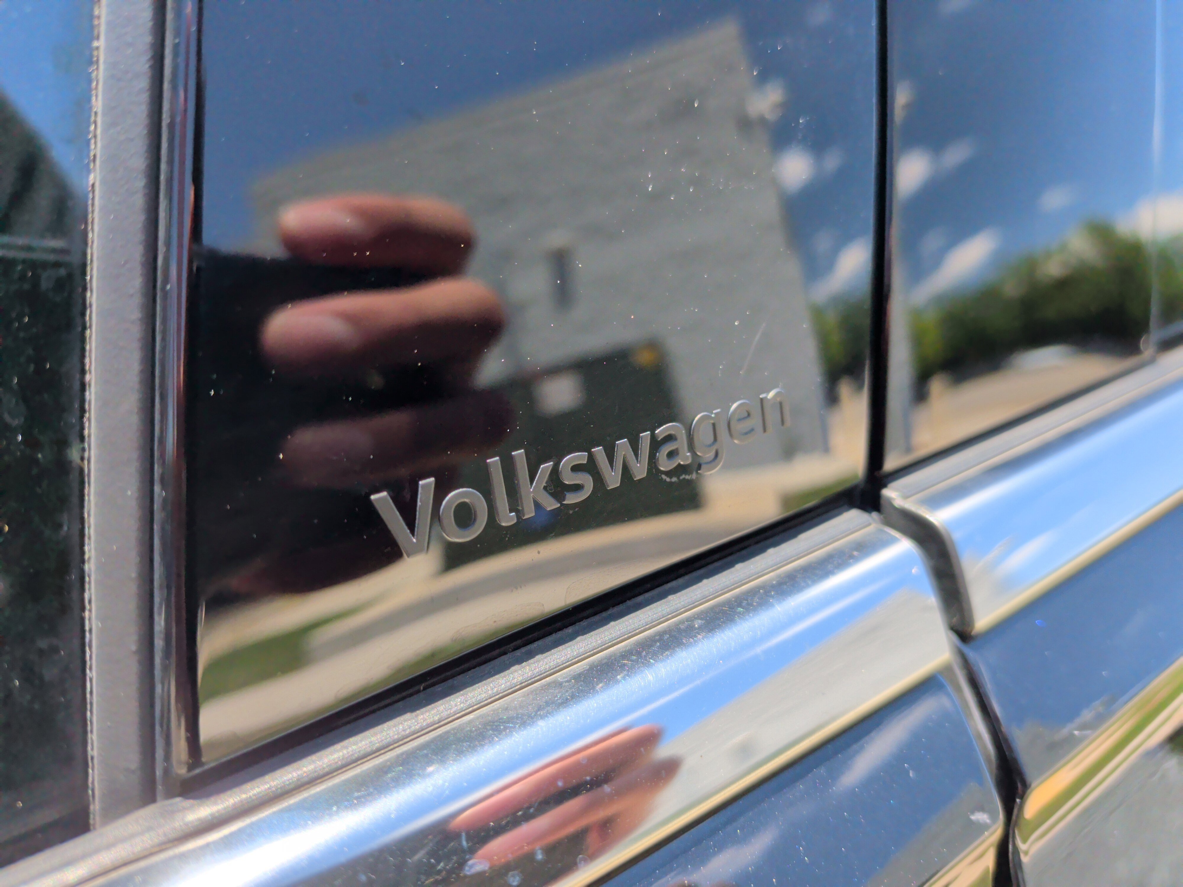 Used 2021 Volkswagen Tiguan SEL w/ 3-Row Tiguan MDO Package FWD image 40