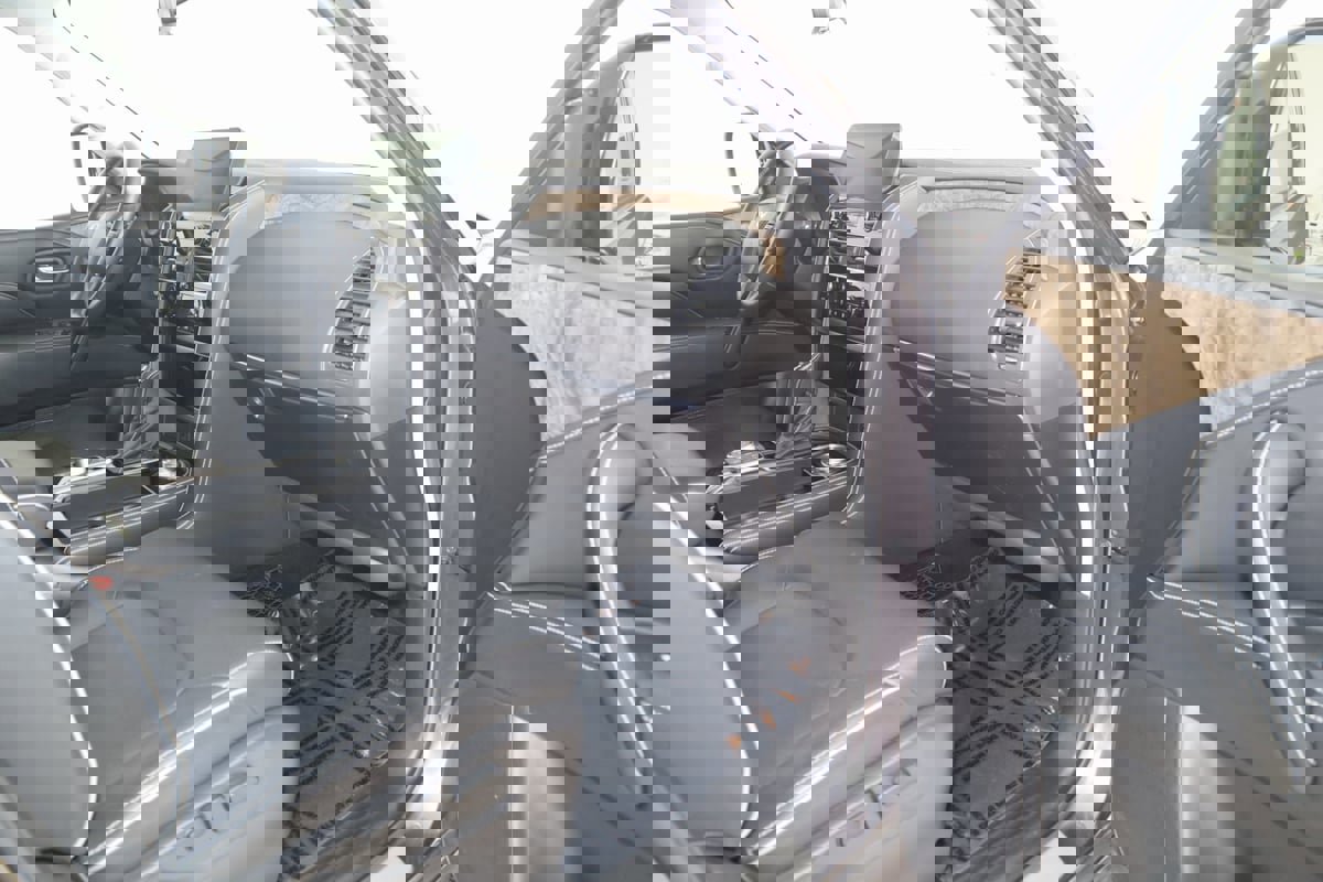 Used 2023 INFINITI QX80 Premium Select w/ All-Season Package image 46