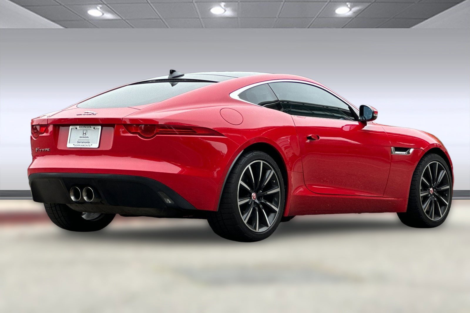 Used 2015 Jaguar F-TYPE Coupe image 8