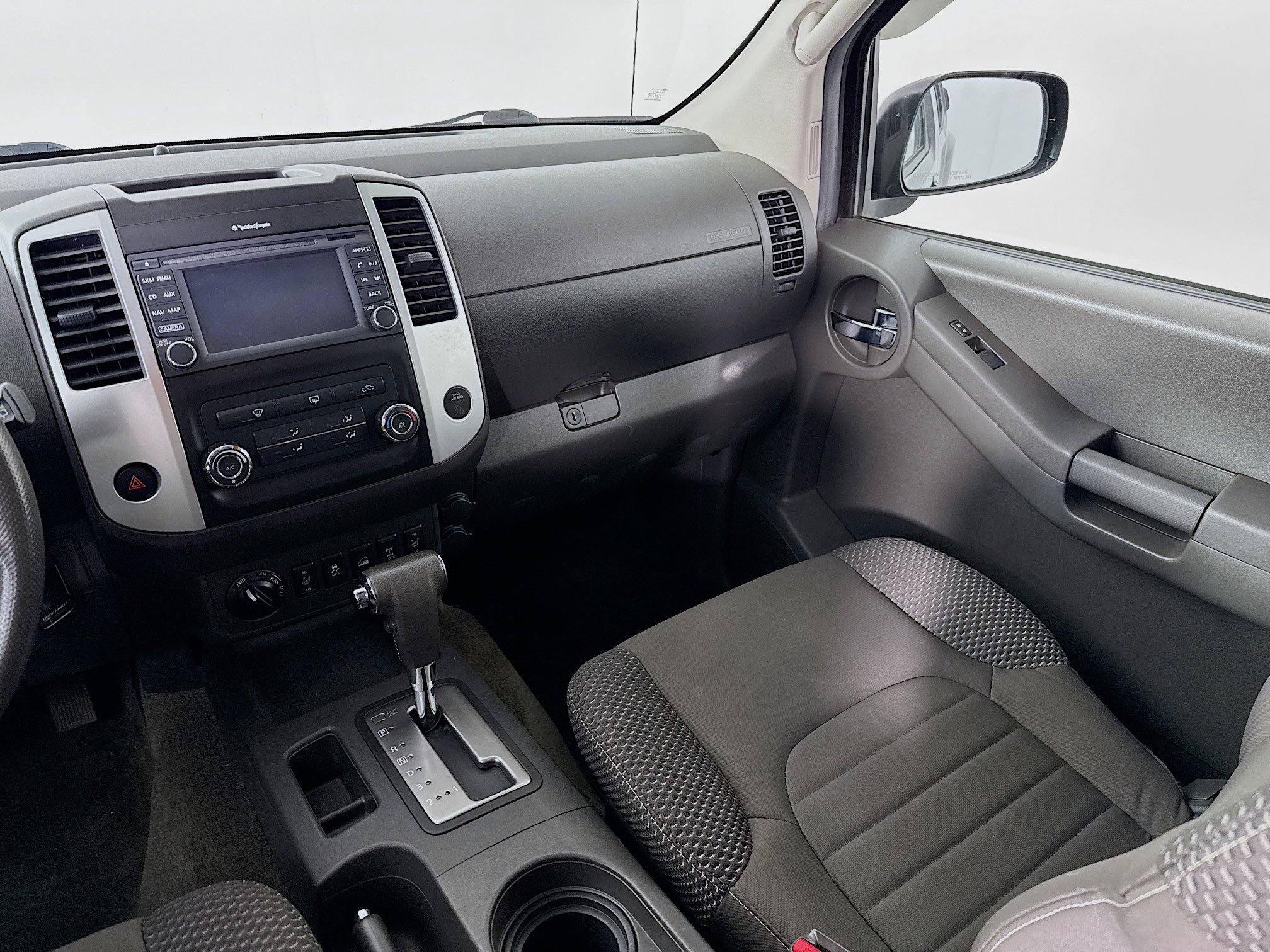 Used 2014 Nissan Xterra PRO-4X AWD/4WD image 23