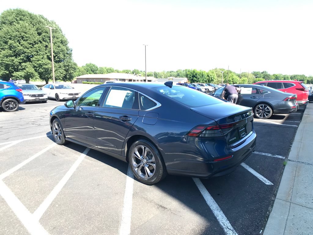 Certified 2023 Honda Accord EX image 10