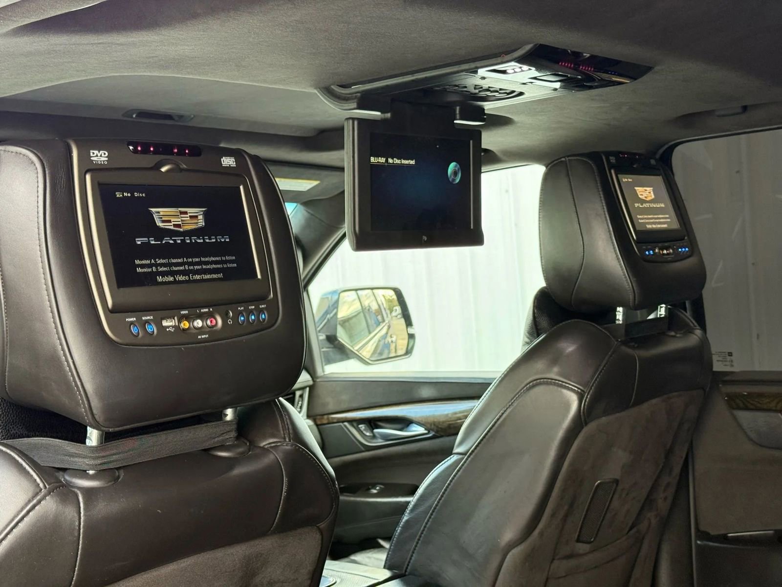 Used 2015 Cadillac Escalade ESV Platinum image 14