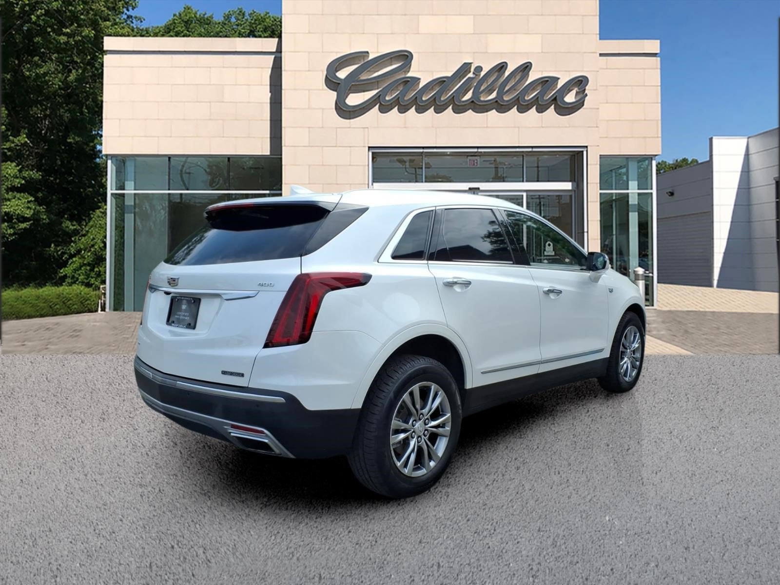 Certified 2023 Cadillac XT5 Premium Luxury AWD/4WD image 5
