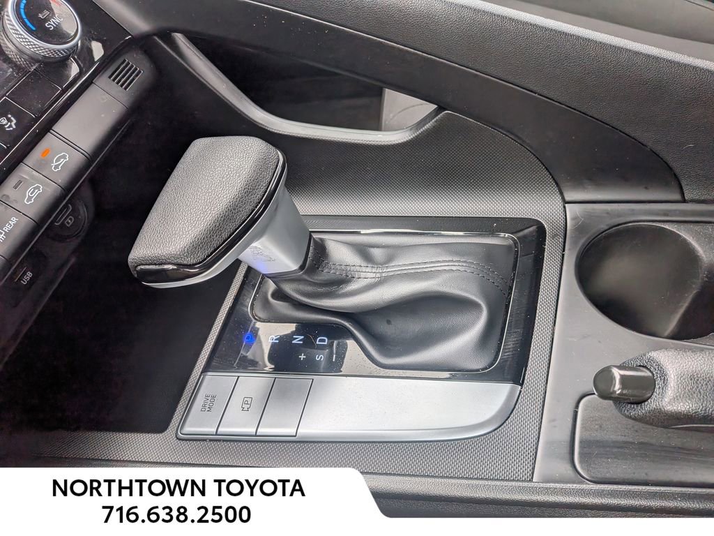 Used 2023 Hyundai Elantra SEL FWD image 15