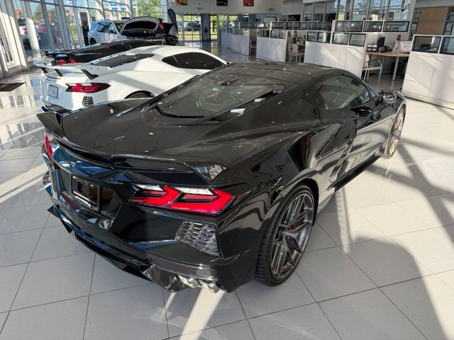 Used 2021 Chevrolet Corvette Stingray Premium Cpe w/ Z51 Performance Package RWD image 10