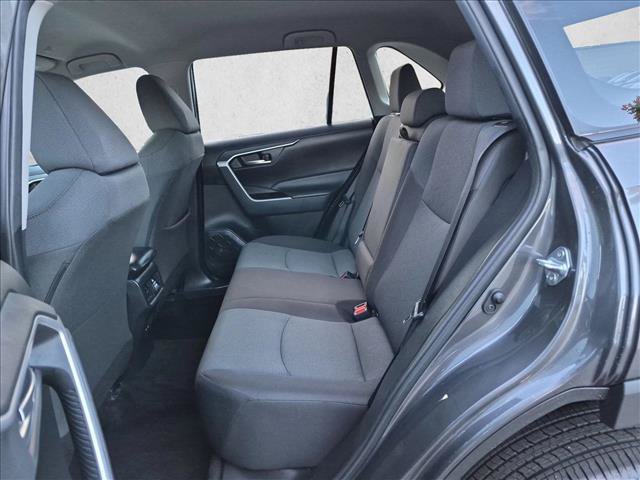 Used 2025 Toyota RAV4 XLE FWD image 18