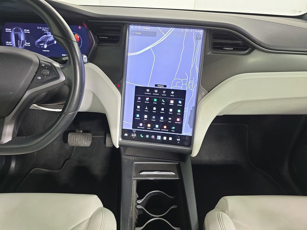 Used 2018 Tesla Model X 75D AWD/4WD image 16