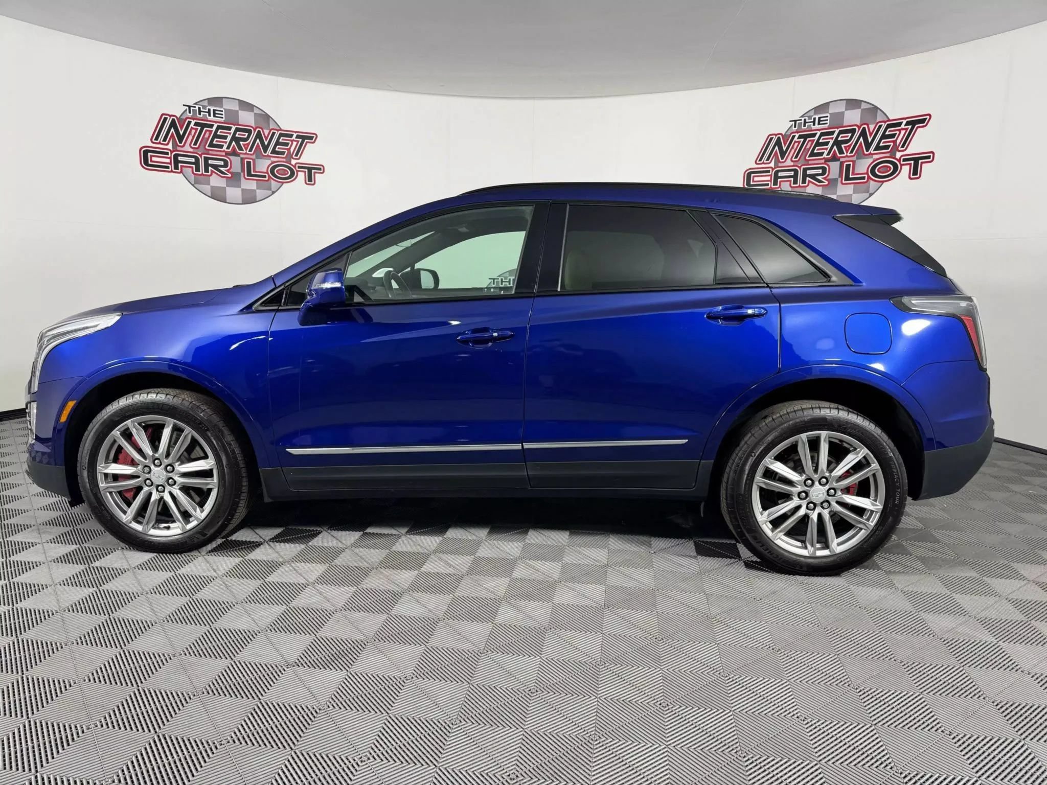 Used 2023 Cadillac XT5 Sportv AWD/4WD image 4
