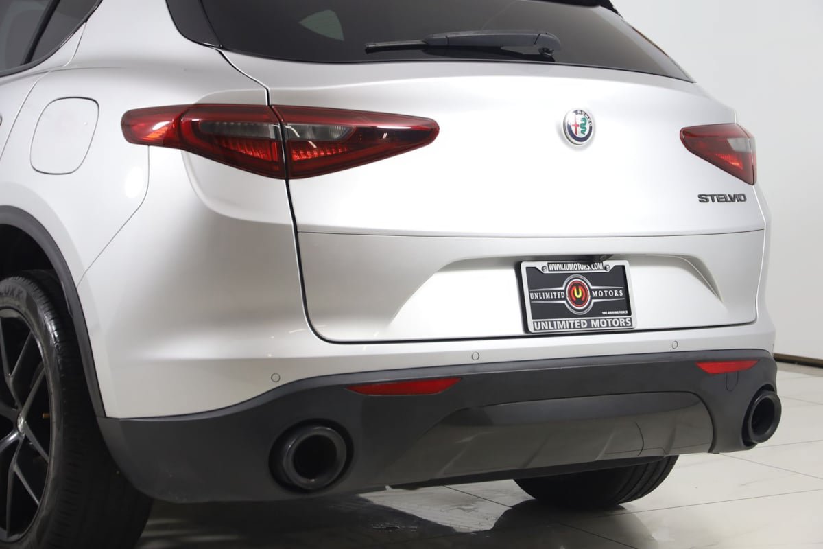 Used 2019 Alfa Romeo Stelvio w/ Nero Edizione RWD image 22