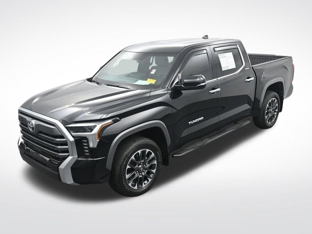 Used 2025 Toyota Tundra Limited AWD/4WD image 19