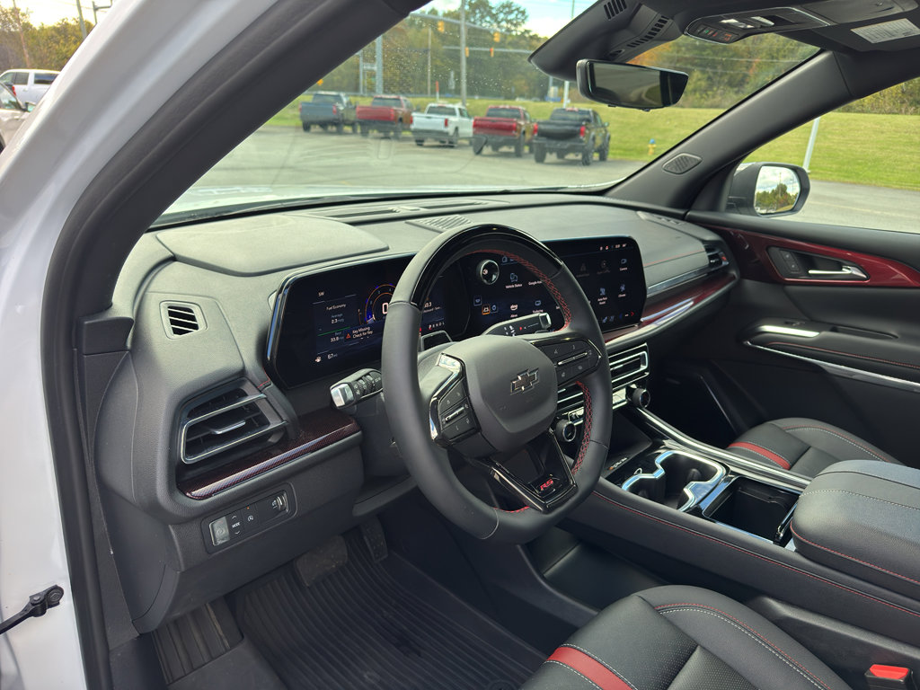 Used 2024 Chevrolet Traverse RS w/ LPO, Floor Liner Package image 11