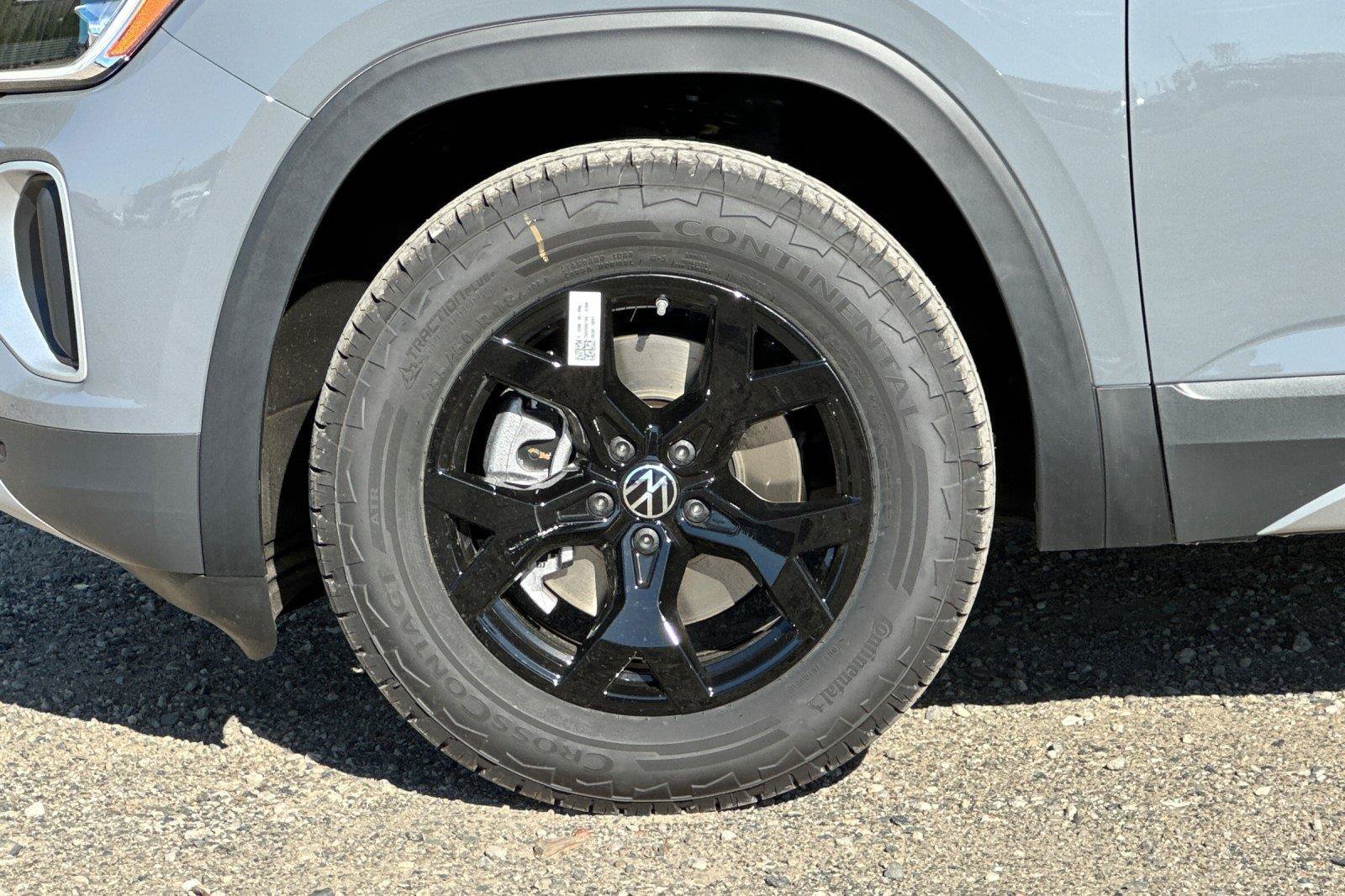 New 2026 Volkswagen Atlas Peak Edition AWD/4WD image 25