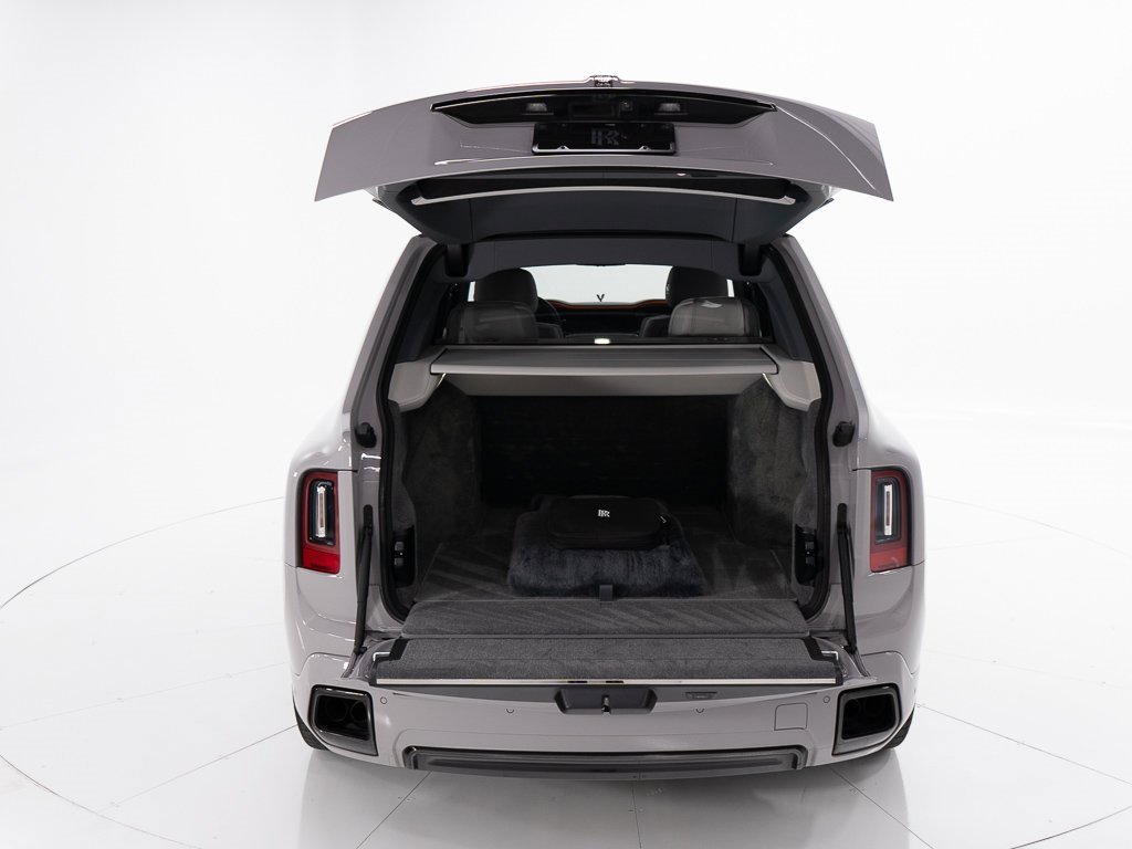 Certified 2025 Rolls-Royce Cullinan Black Badge image 54