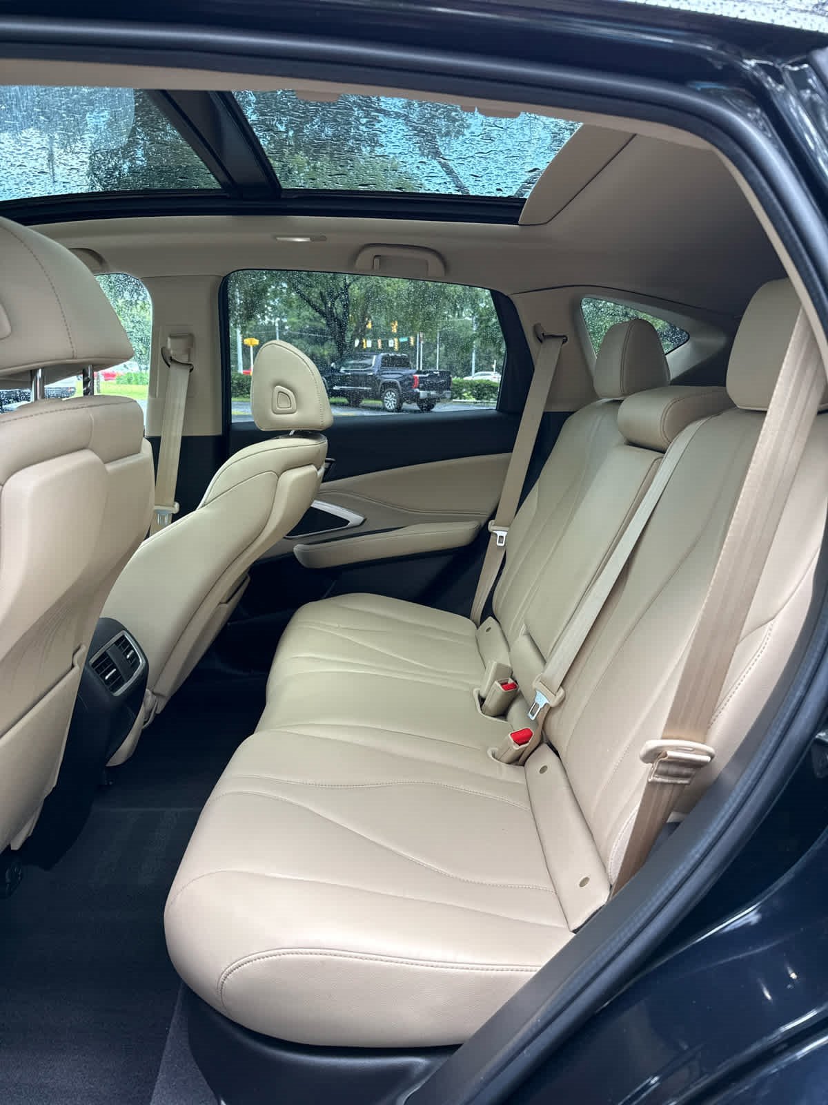 Used 2024 Acura RDX SH-AWD image 11