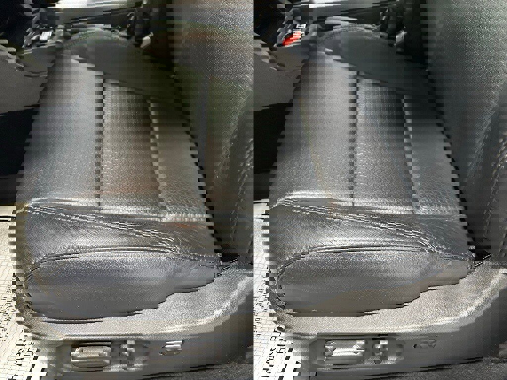 Used 2023 Toyota Tacoma Limited image 13