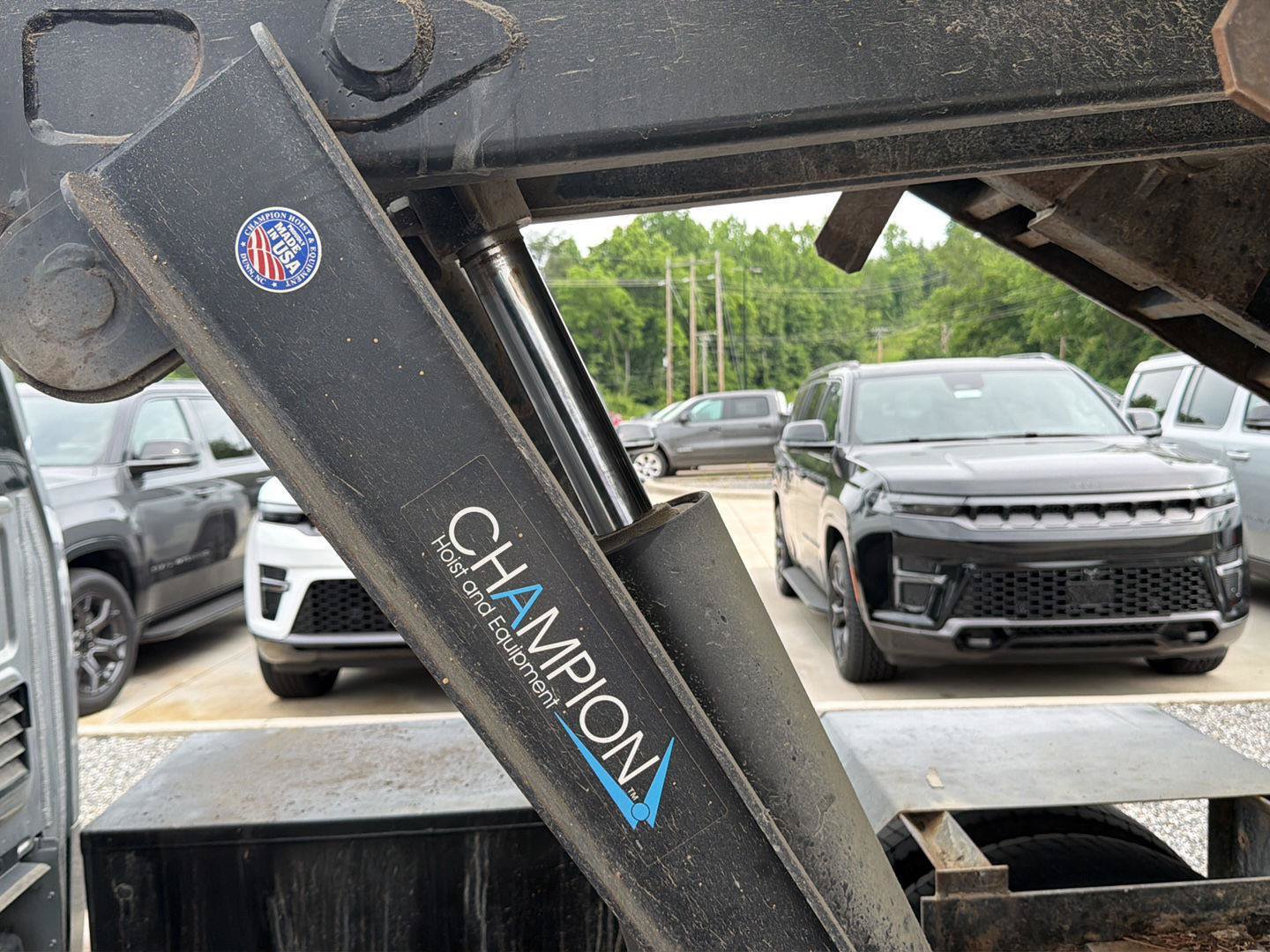 Used 2023 Ford F550 4x4 SuperCab Super Duty image 40