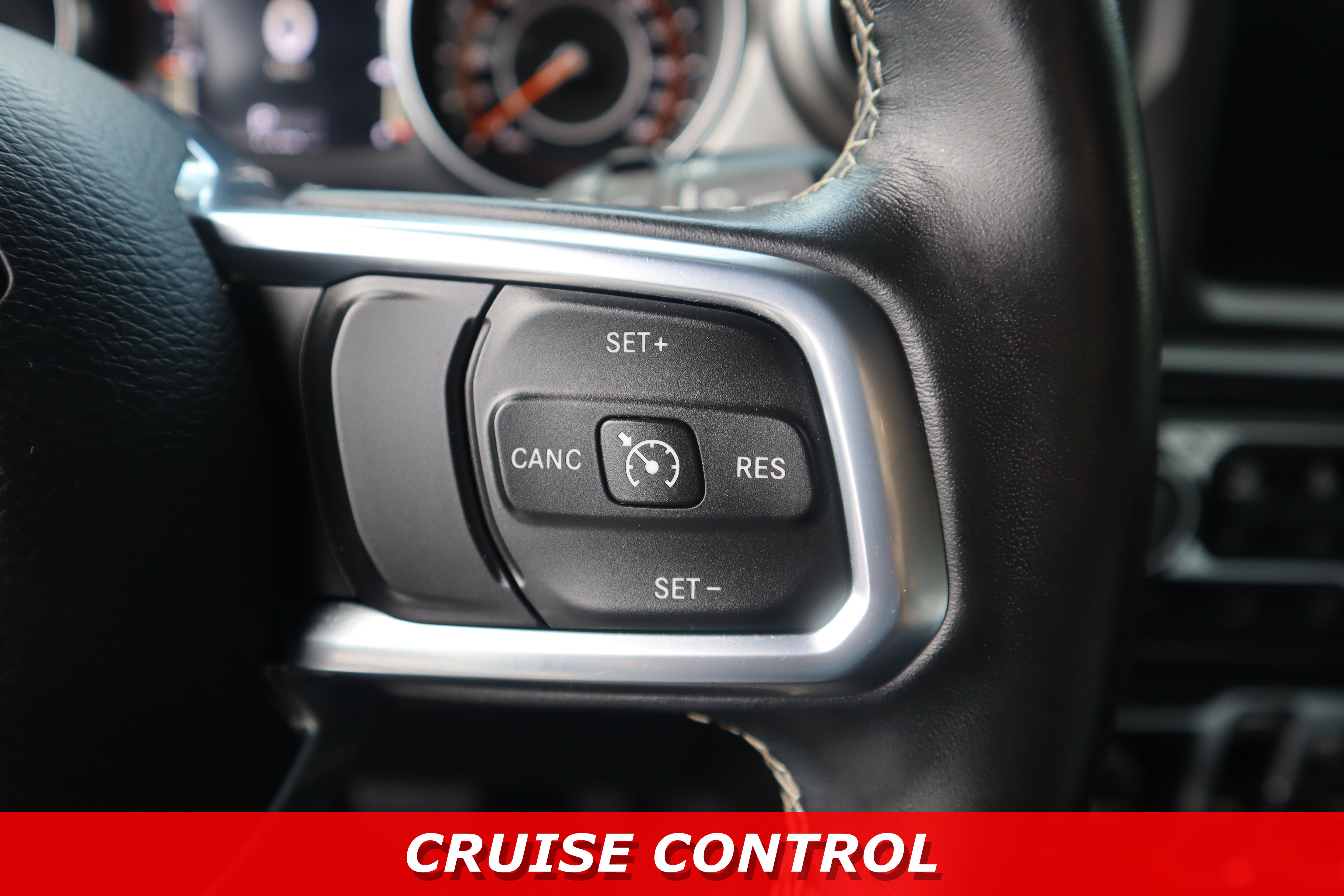 Used 2020 Jeep Wrangler Unlimited Sahara AWD/4WD image 16