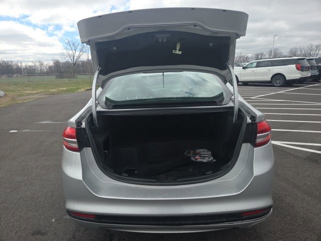 Used 2018 Ford Fusion S image 11