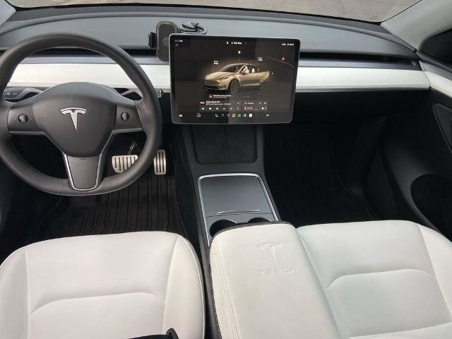 Used 2022 Tesla Model Y Performance AWD/4WD image 14