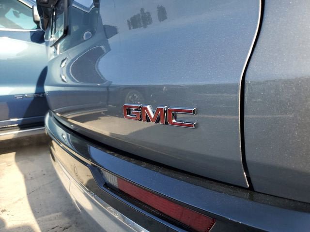 New 2026 GMC Acadia Denali w/ Super Cruise Package FWD image 7