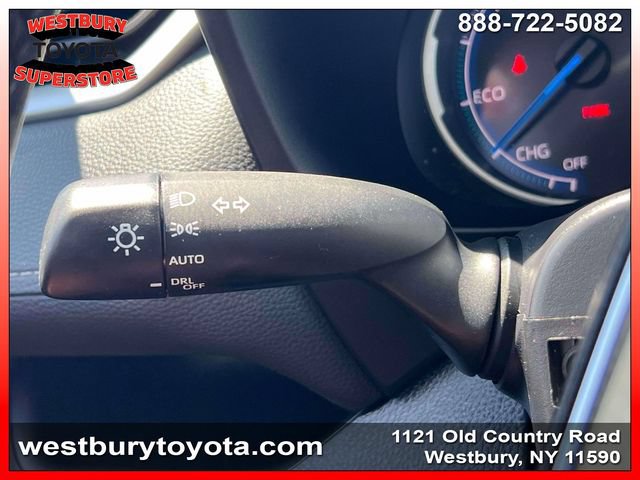 Used 2025 Toyota RAV4 XLE w/ Weather Package AWD/4WD image 25