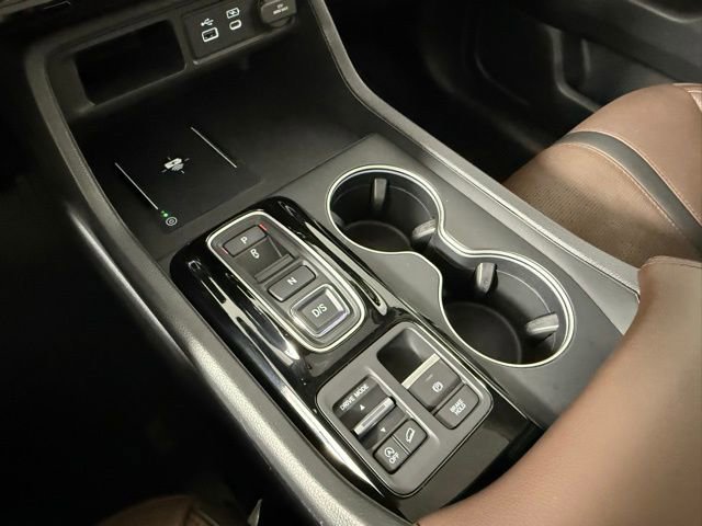 Used 2025 Honda Pilot Elite image 26