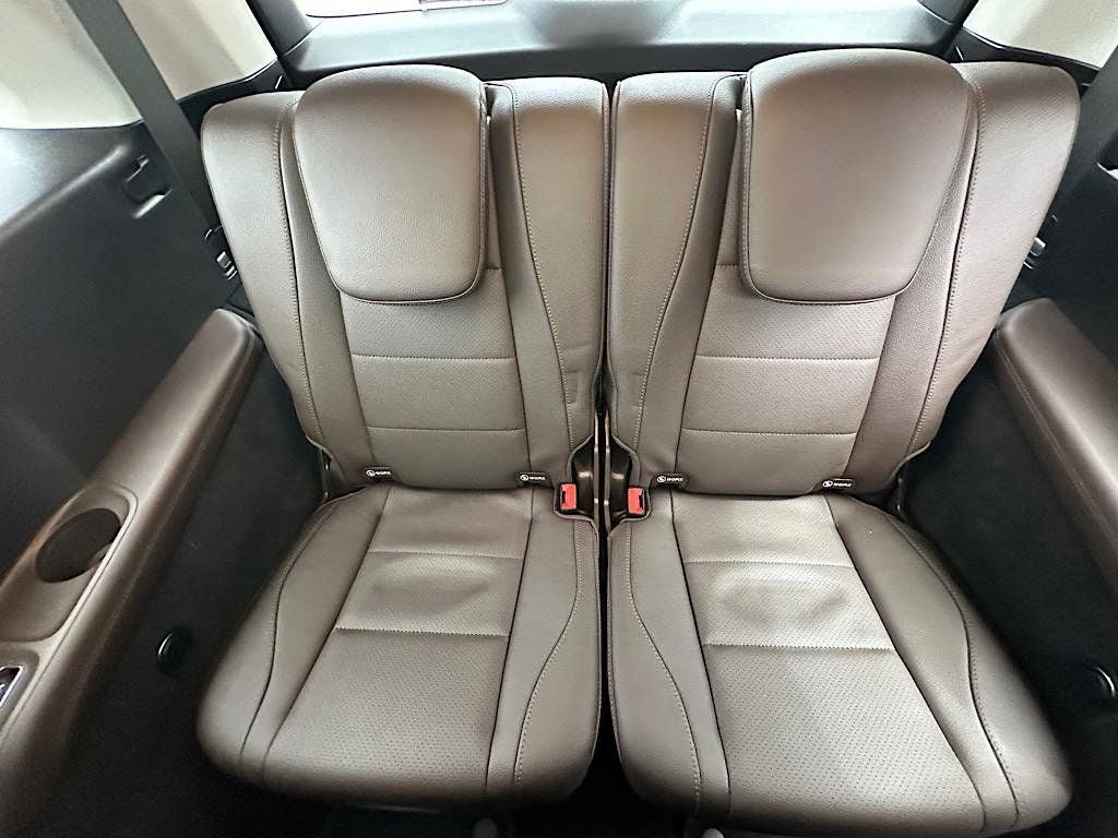 Used 2023 Mercedes-Benz GLS 450 4MATIC image 18
