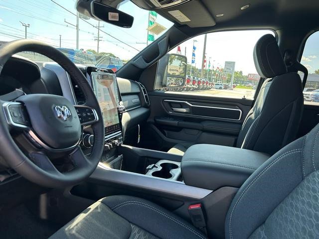 New 2026 RAM 1500 4x4 Crew Cab image 11