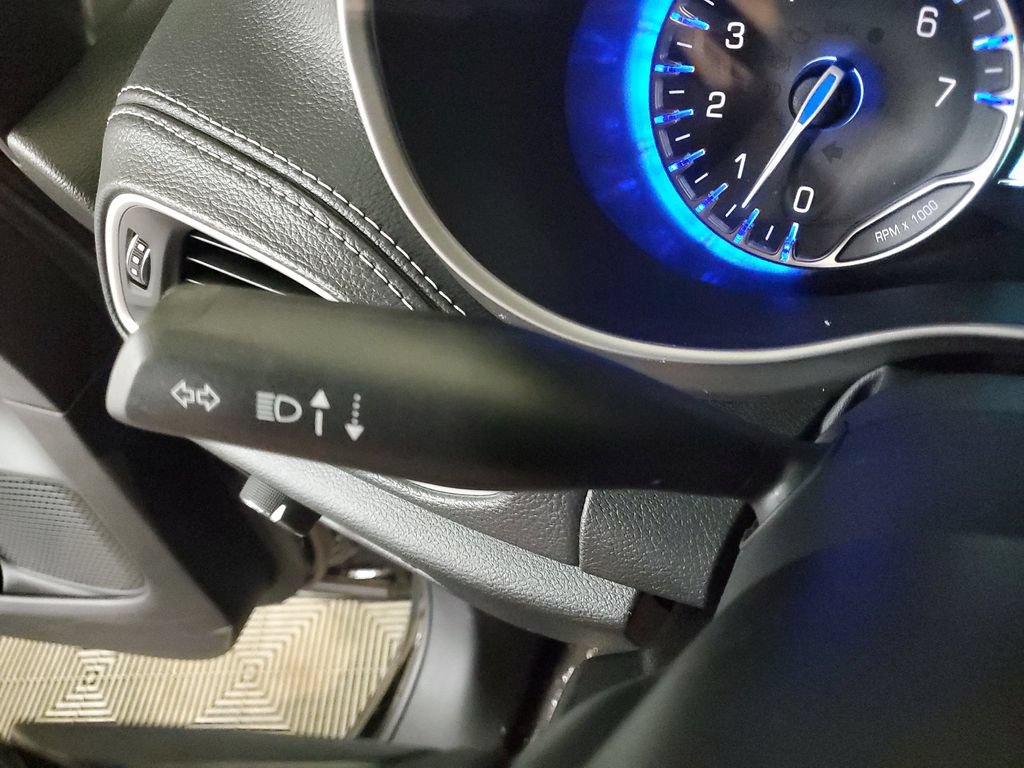 New 2027 Chrysler Pacifica Select FWD image 14