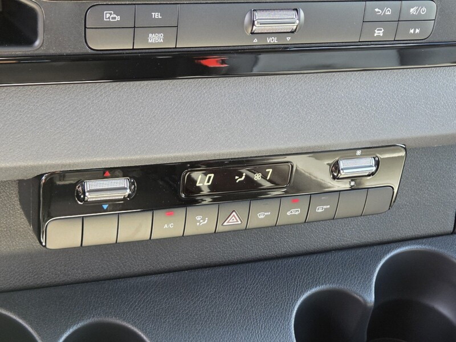 New 2026 Mercedes-Benz Sprinter 2500 image 32