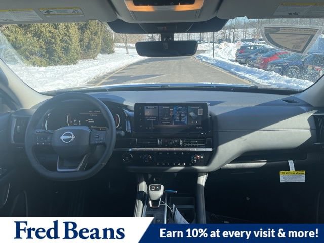 New 2026 Nissan Pathfinder SL image 13