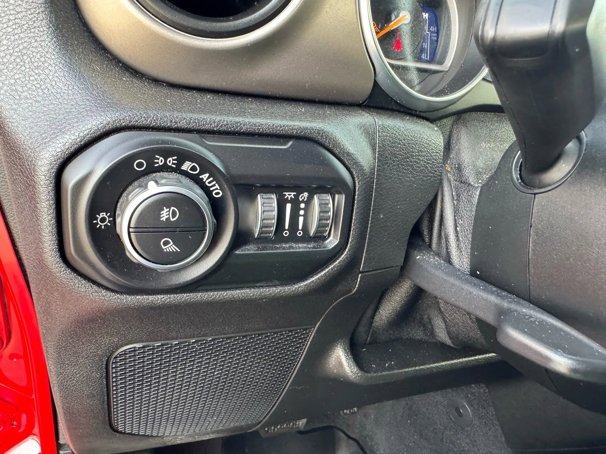 Used 2021 Jeep Gladiator Sport image 34