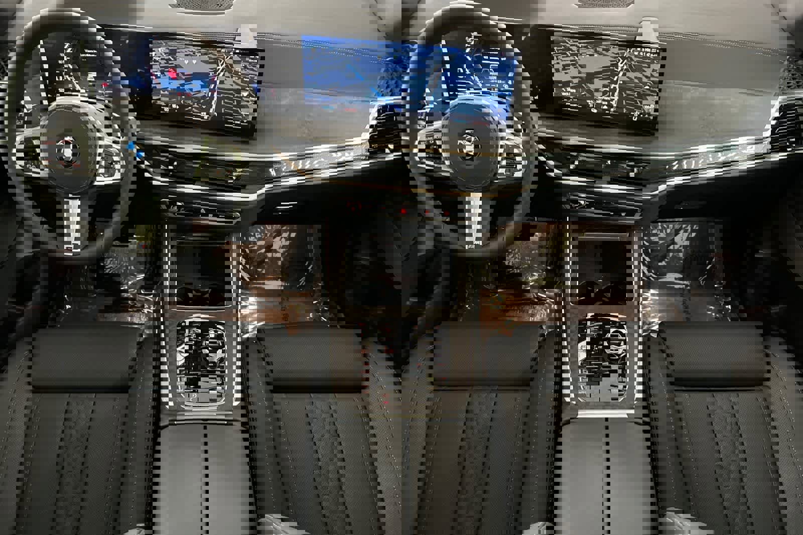 New 2026 BMW X5 xDrive40i w/ Executive Package image 3