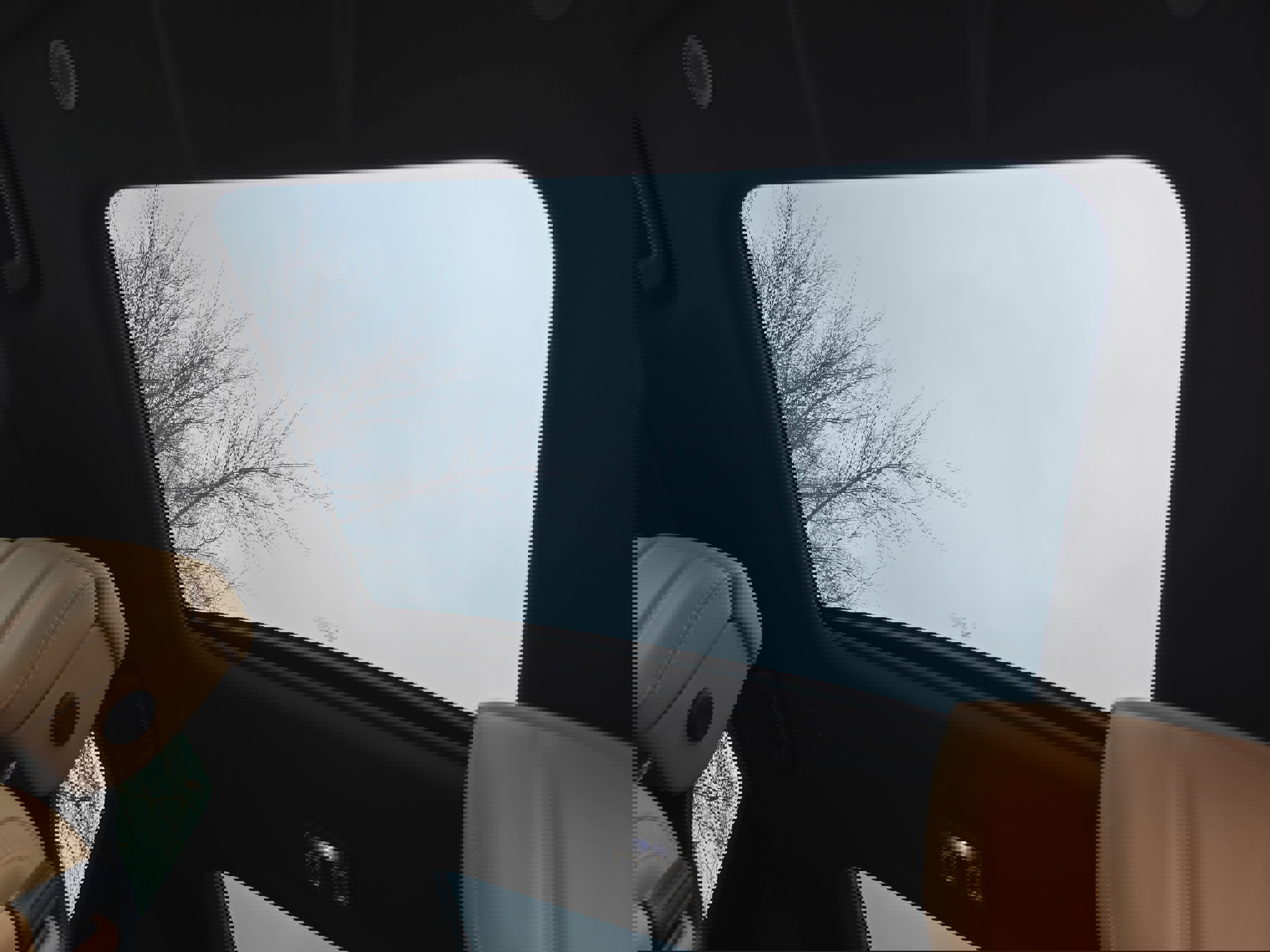 Certified 2025 Land Rover Discovery Dynamic SE image 31