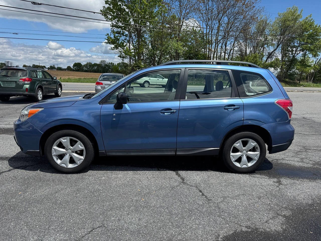 Used 2015 Subaru Forester 2.5i w/ Alloy Wheel Package AWD/4WD image 3