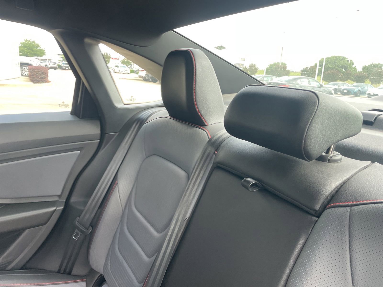 Used 2025 Volkswagen Jetta GLI Autobahn FWD image 18
