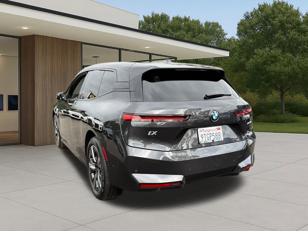 Used 2026 BMW iX xDrive45 w/ Climate Comfort Package image 10