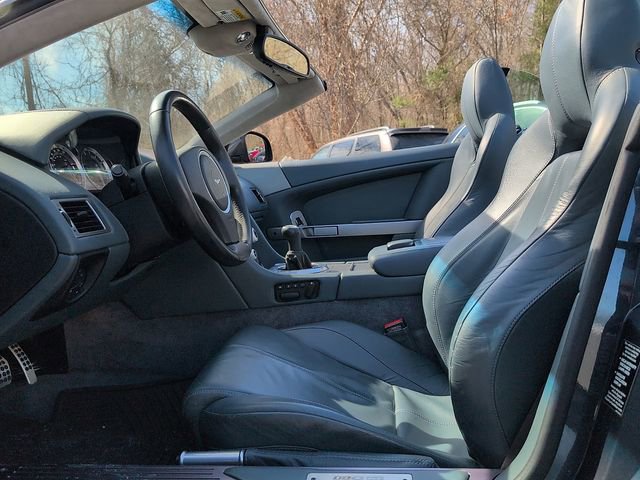 Used 2011 Aston Martin DB9 Volante image 14