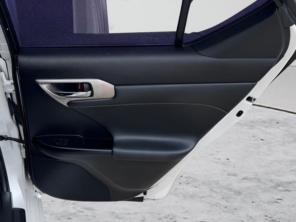 Used 2016 Lexus CT 200h w/ Accessory Package 2 image 24