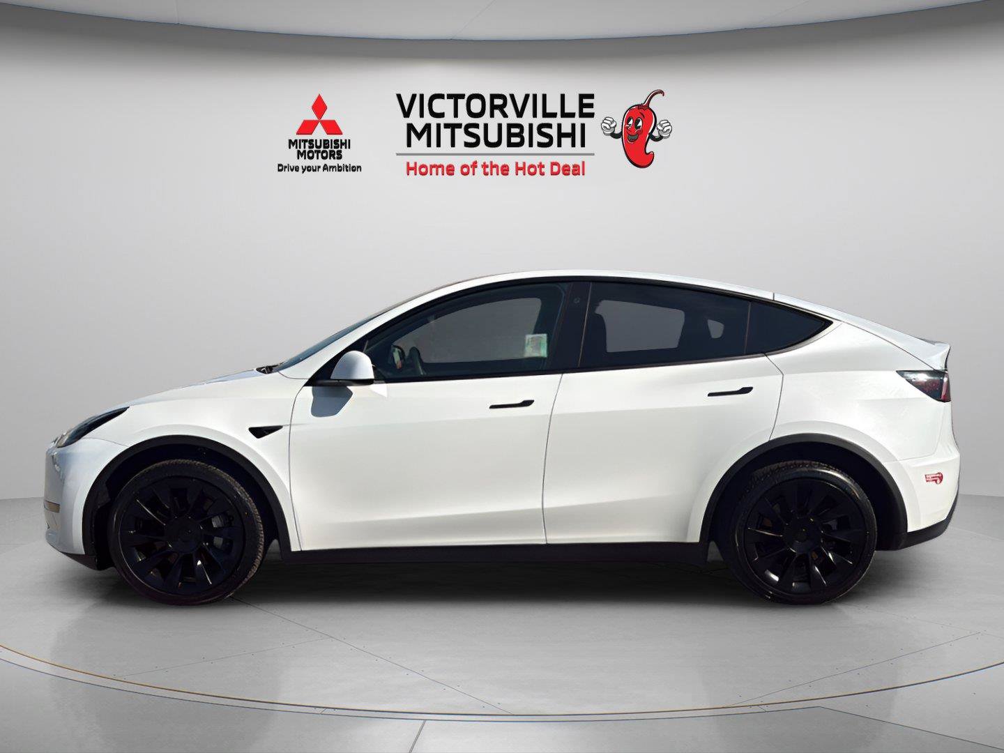 Used 2023 Tesla Model Y Long Range AWD/4WD image 4