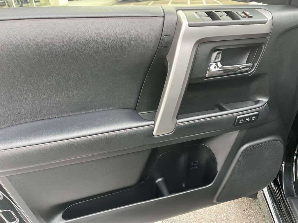 Used 2021 Toyota 4Runner Limited AWD/4WD image 24