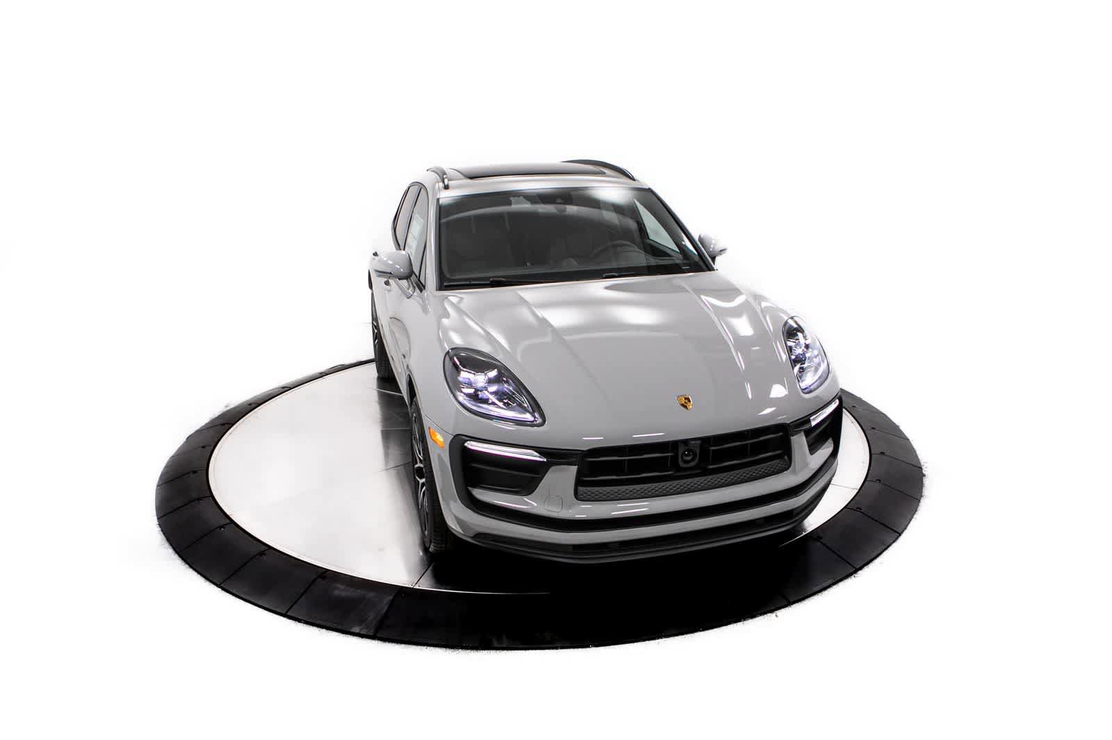 New 2026 Porsche Macan AWD/4WD image 22