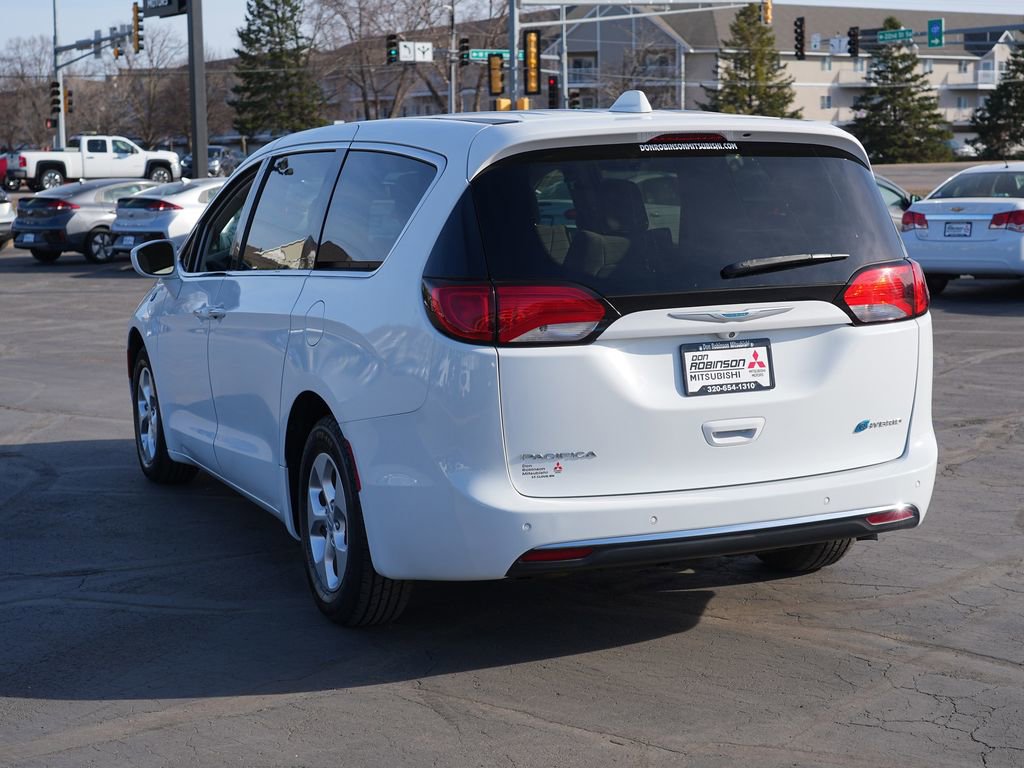Used 2018 Chrysler Pacifica Touring Plus image 5
