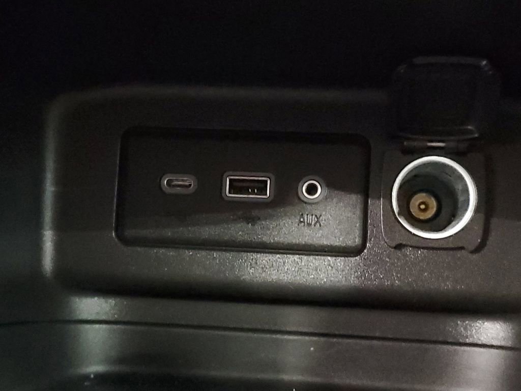 Used 2023 Chevrolet Equinox LT image 22