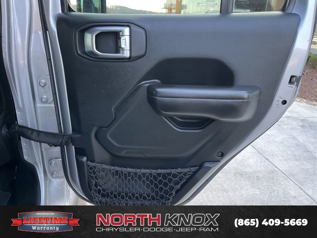 Used 2018 Jeep Wrangler Unlimited Rubicon image 22